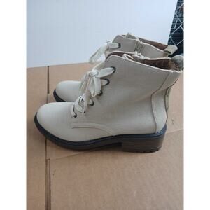 NWT LifeStride Womens Kunis Canvas Oxford Boot Almond Milk 5.5 W